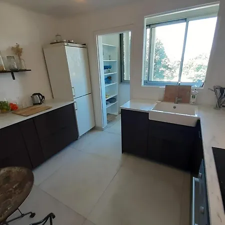 Spacious 7min From The Nantes