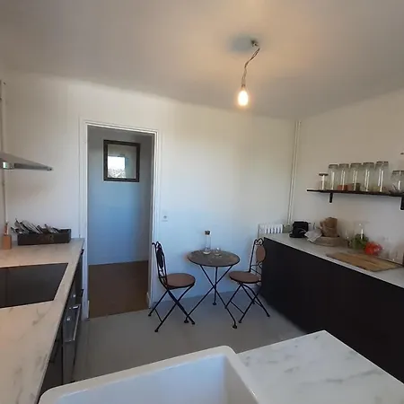 Spacious 7min From The Nantes